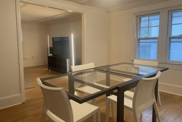 826 N Aurora St – Unit 2